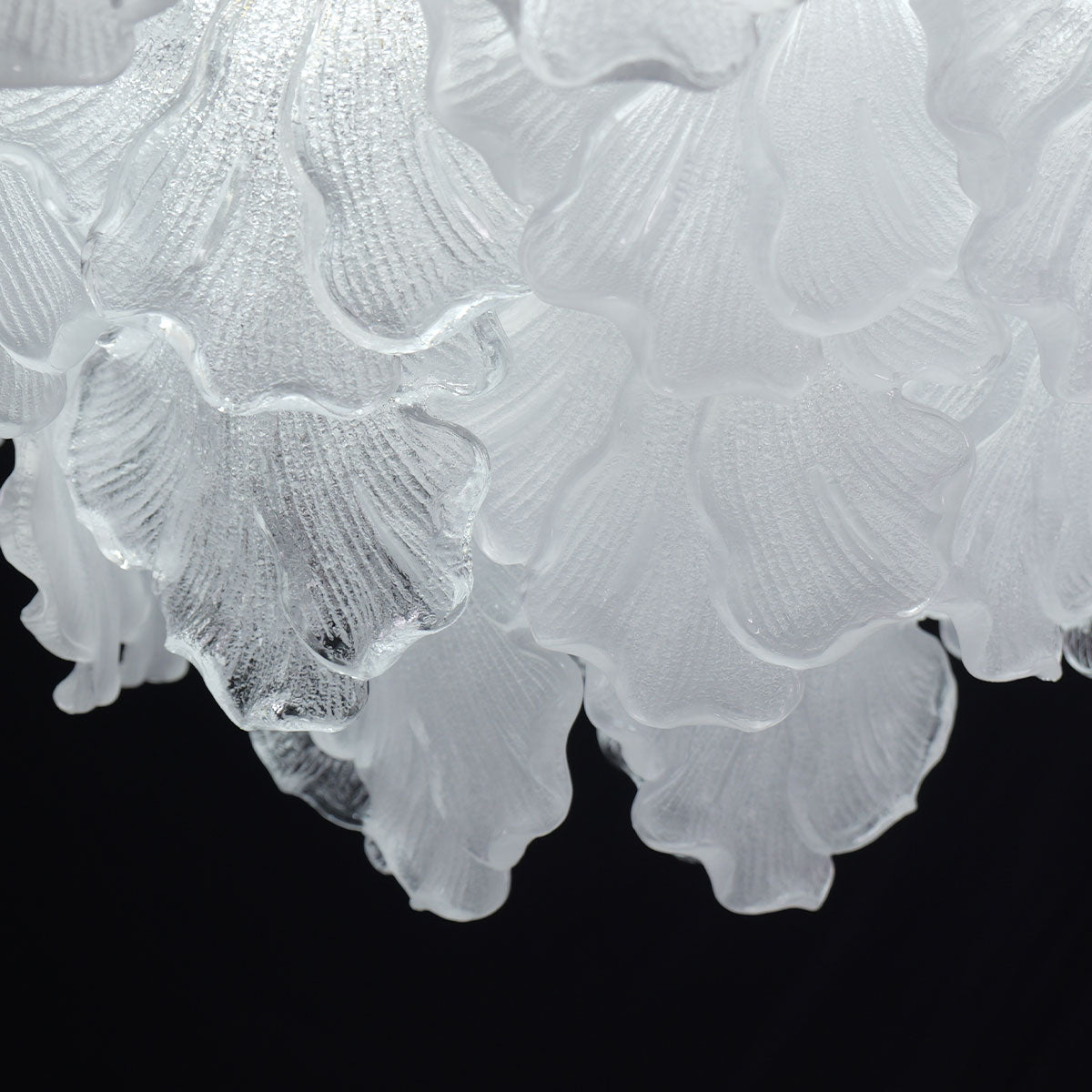 arvia-opulent-glow-elegant-glass-chandelier-with-adjustable-elegance