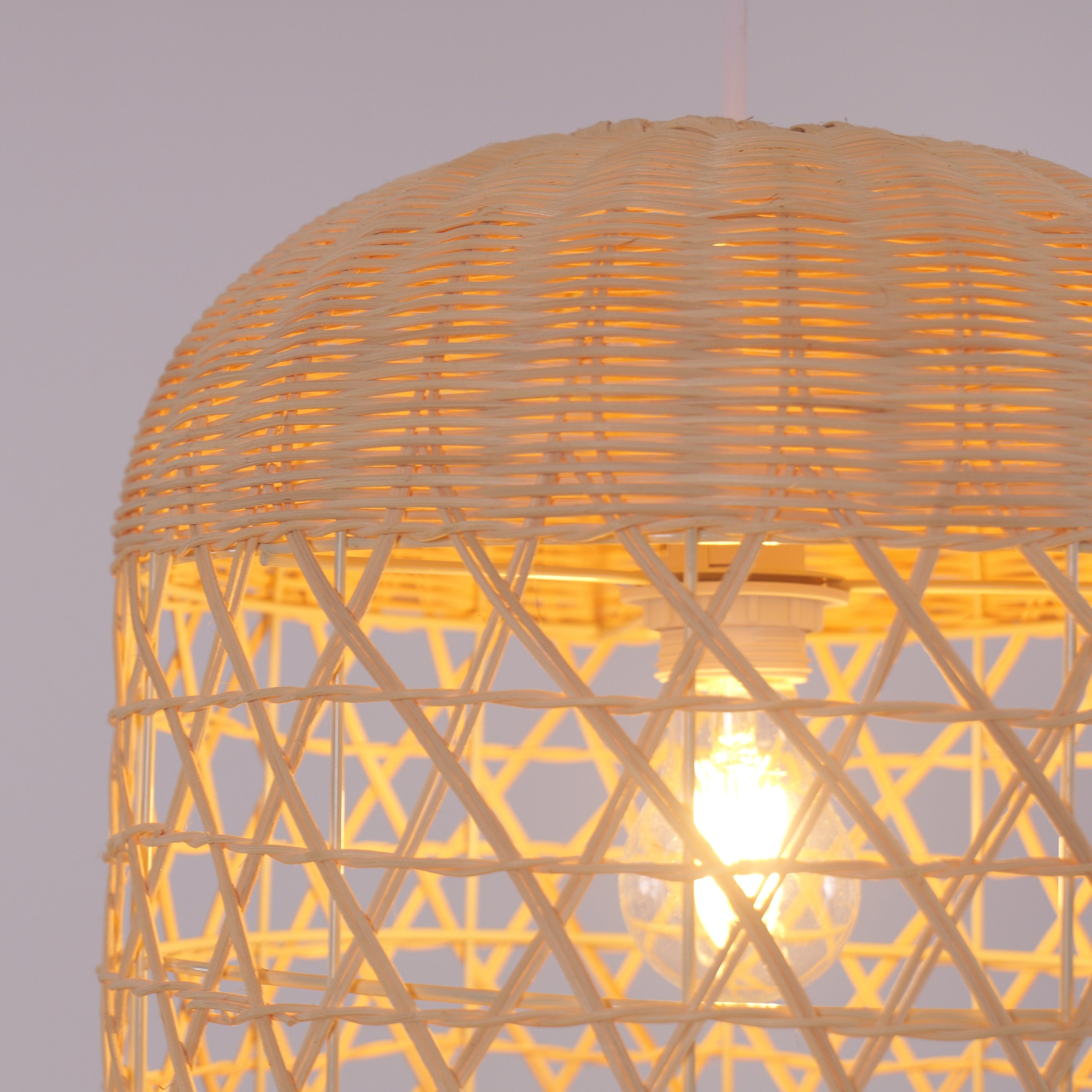 japanese-capsule-shaped-rattan-pendant-light