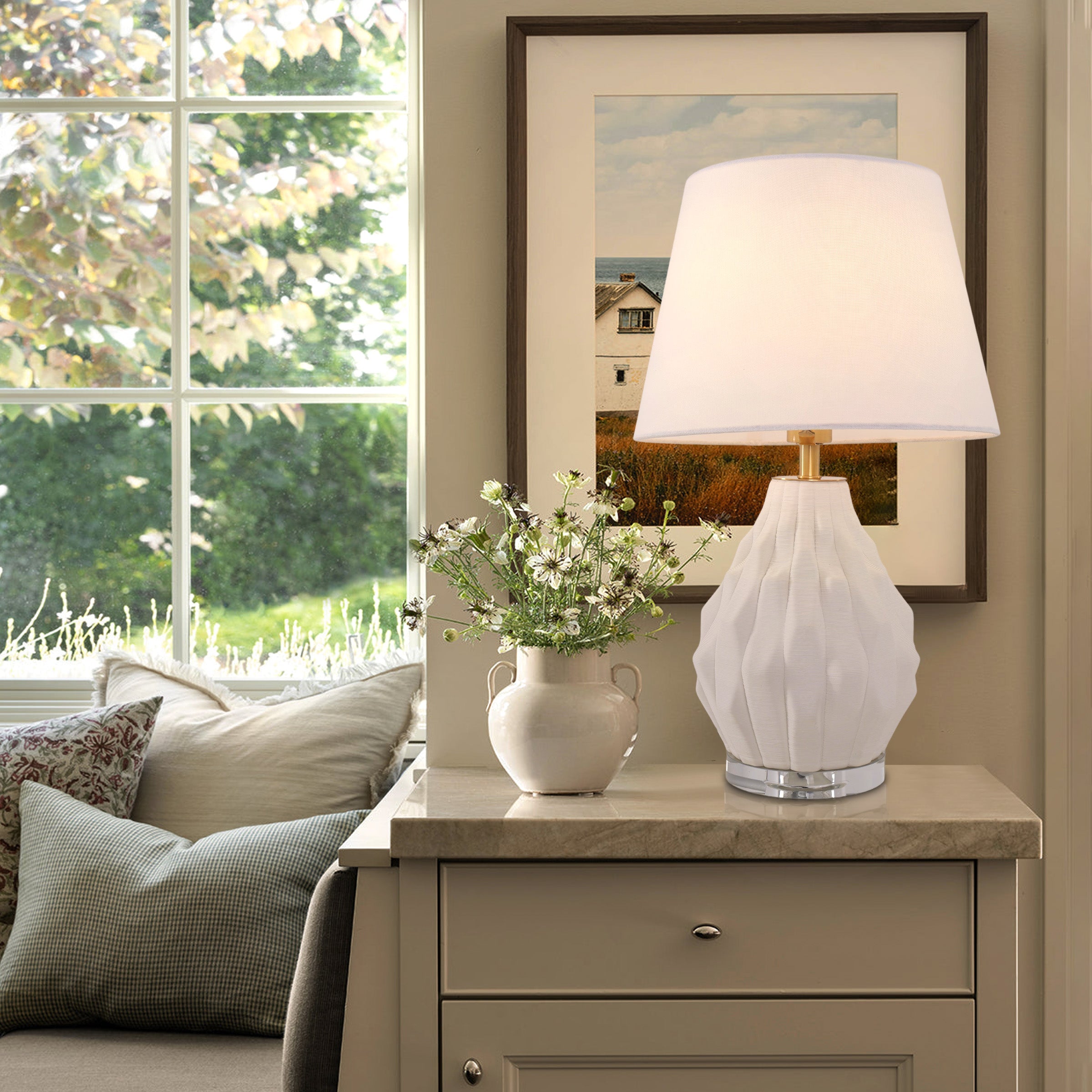 3d-pure-white-polygonal-textured-ceramic-table-lamp-with-fabric-shade