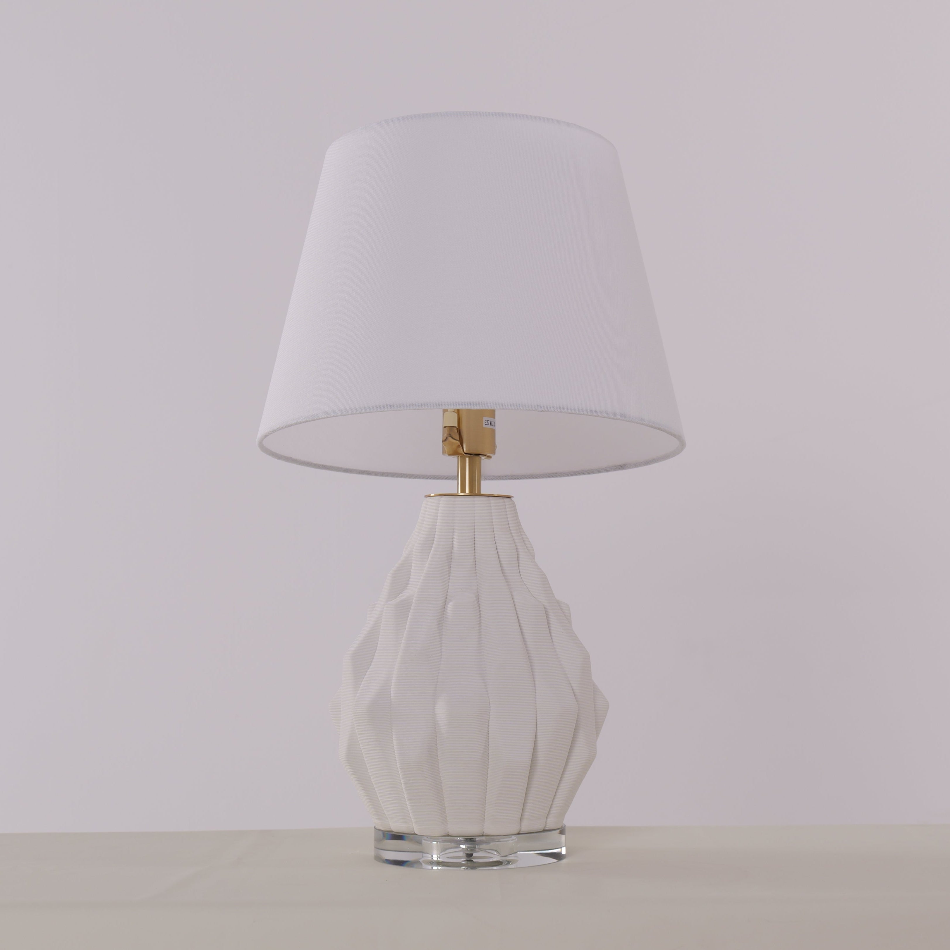 3d-pure-white-polygonal-textured-ceramic-table-lamp-with-fabric-shade