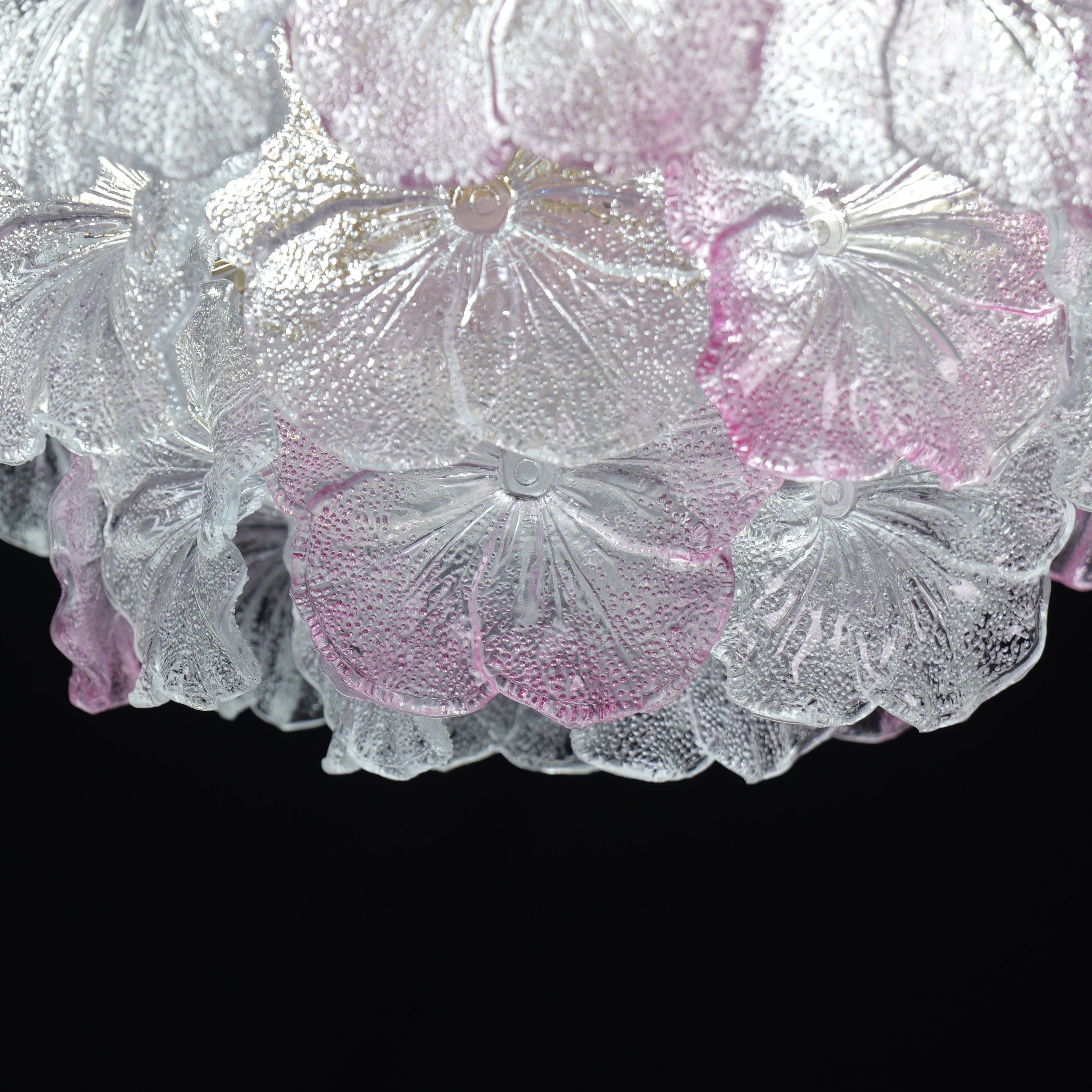 arvia-elegant-glass-chandelier-with-adjustable-hanging-length